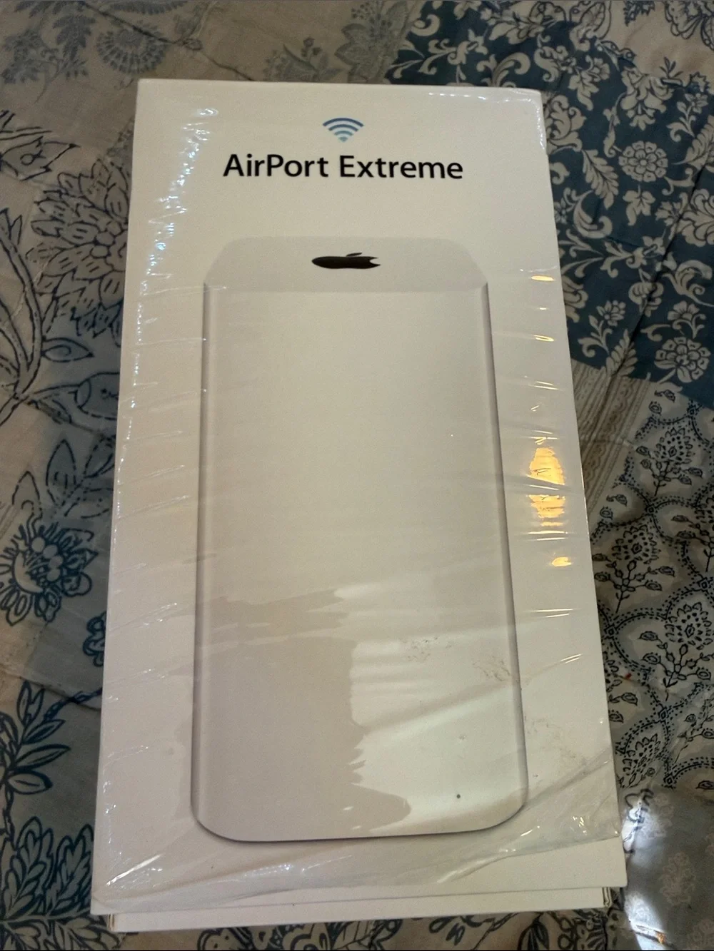 Apple AirPort Extreme Wireless Router - White